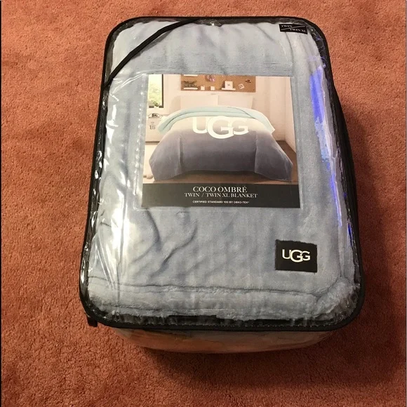 UGG Bedding Ugg Coco Ombr Blanket Pacific Blue The Color